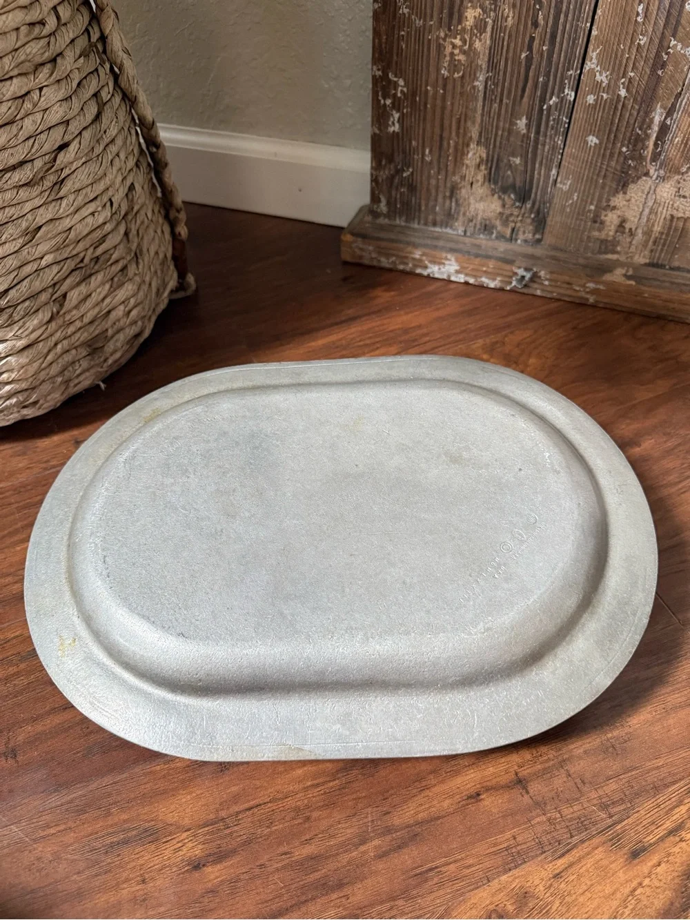 Vintage Wilton Columbia PA Cast Aluminum Oval Serving Platter 1972 USA RWP